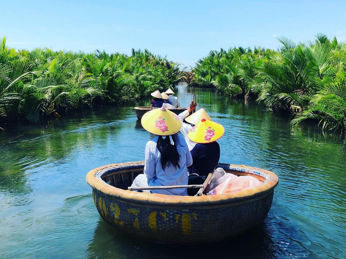 Ninh Binh Karst Countryside Excursion