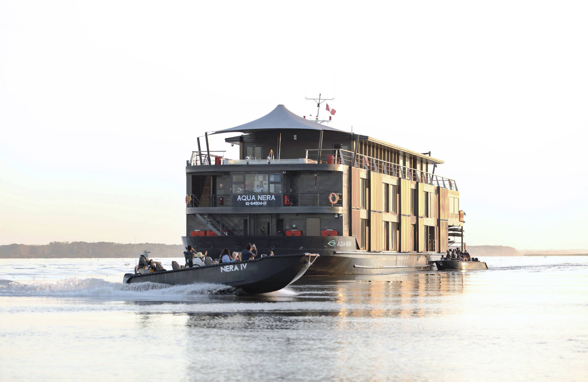 Aqua Nera Exterior 2