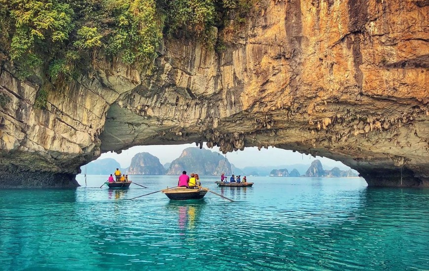 Luon Cave in Halong Bay
