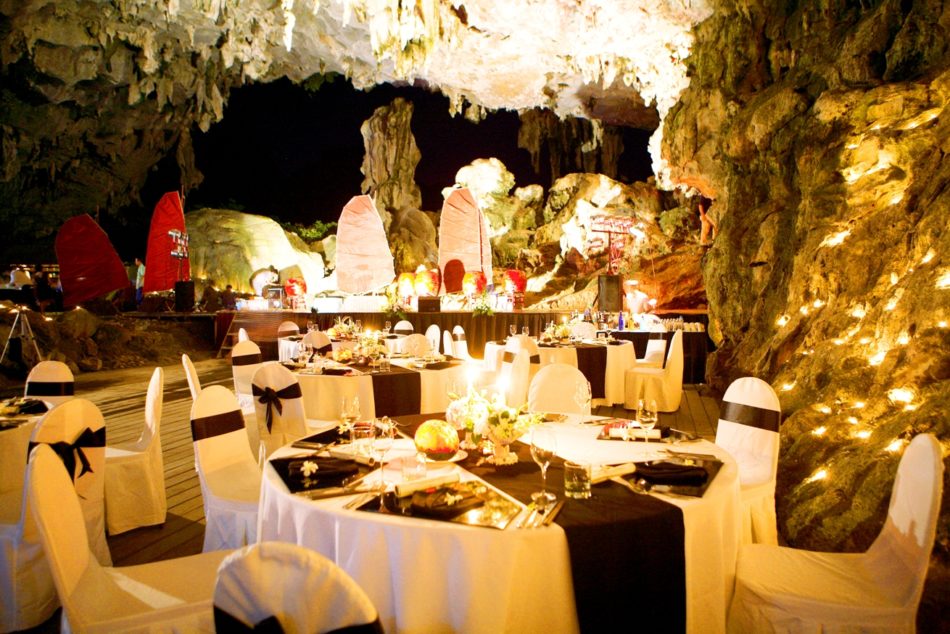 dinner in cave e1541133541980