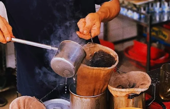 Saigon Vespa Food Tour