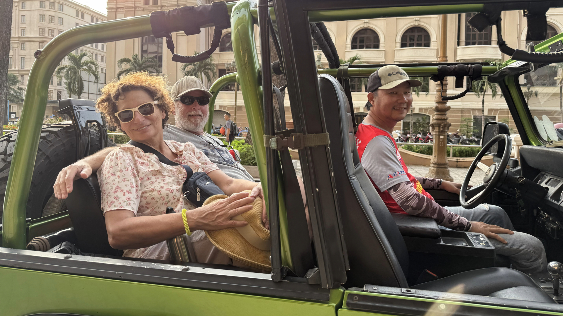 Cruise Guests on Jeep