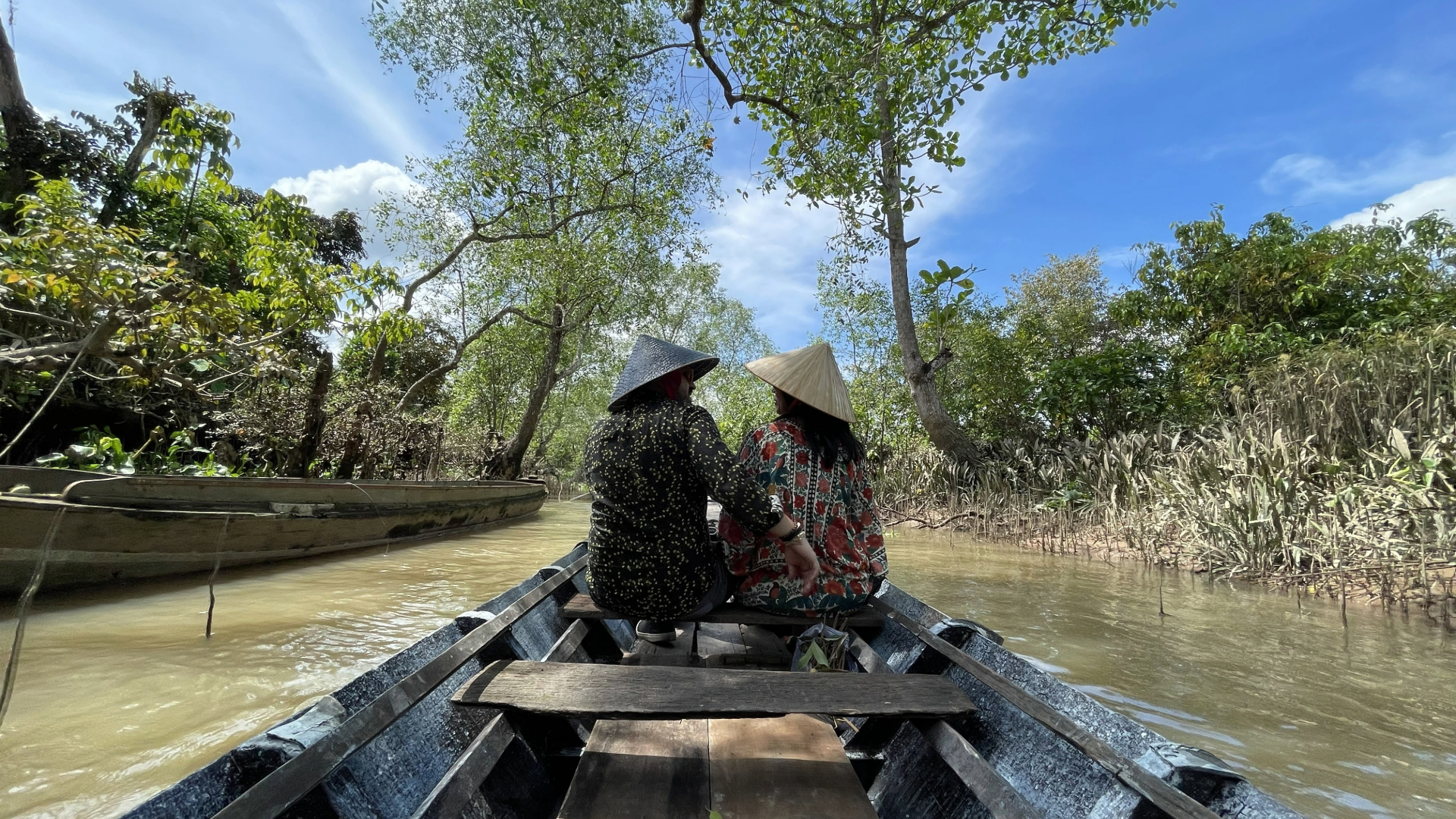 Sampan Rowing