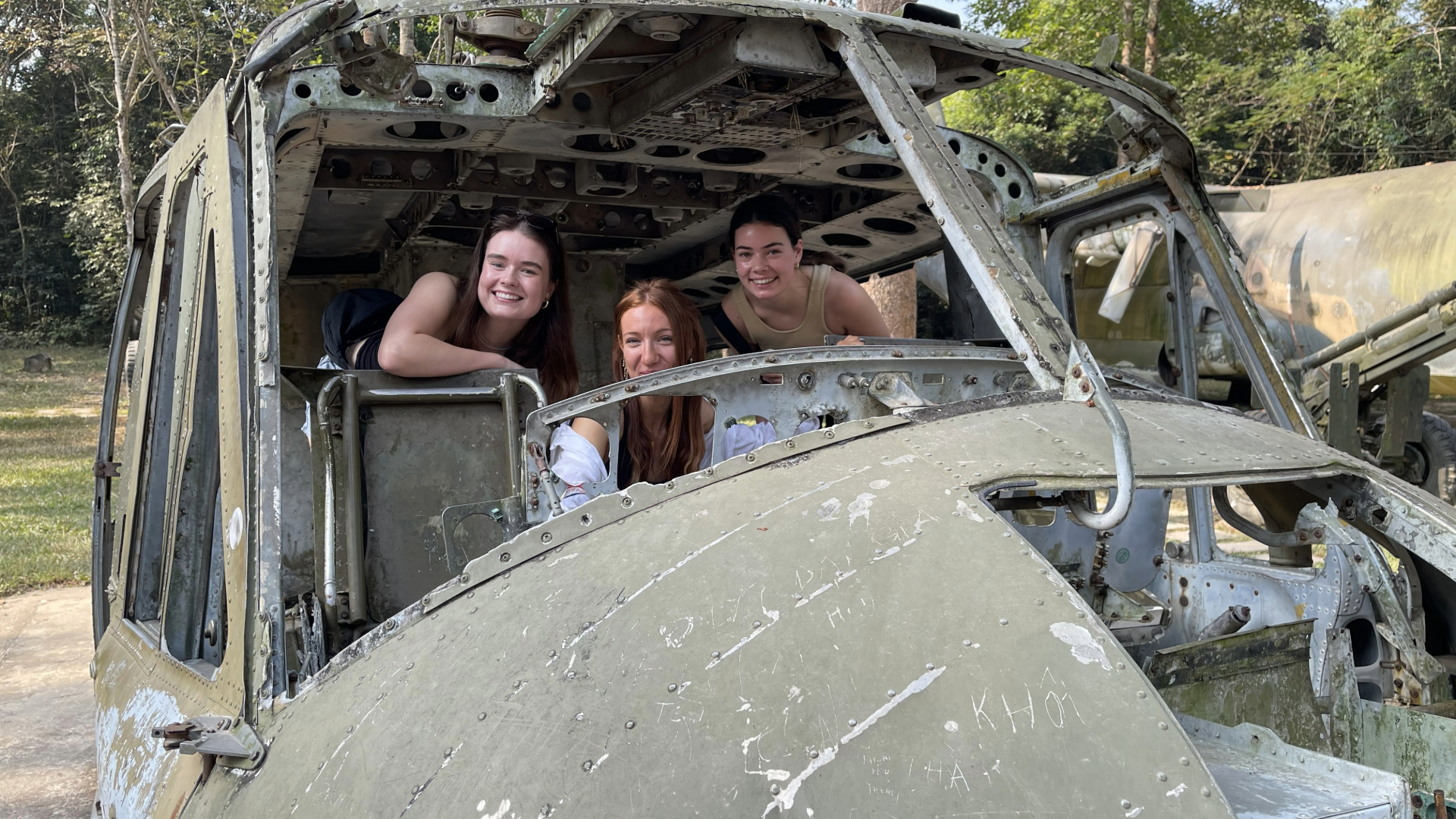 UTS Students Visiting Ben Duoc Tunnels