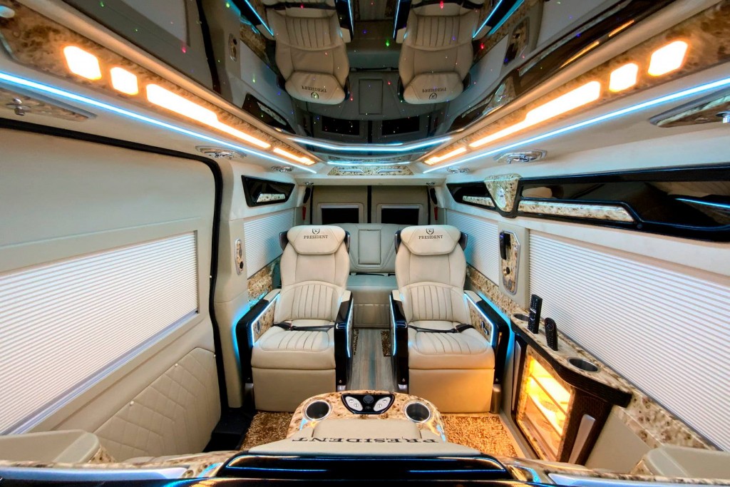 VIP Limousine President Interior